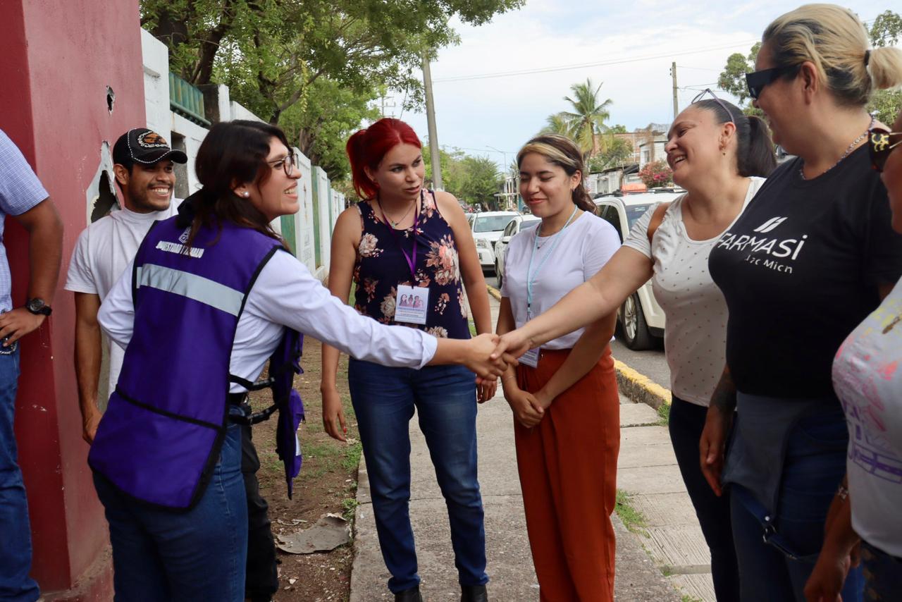 Ayuda Seimujer a identificar violencia de género a población de Lázaro Cárdenas