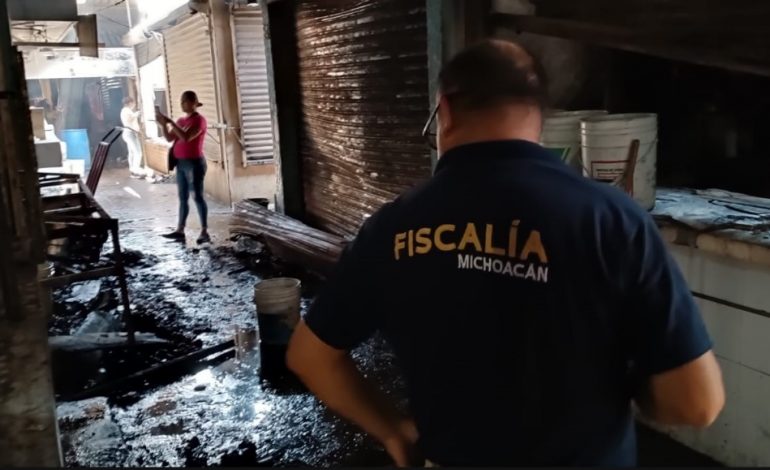 Realiza FGE actuaciones por incendio en el mercado municipal de Apatzingán