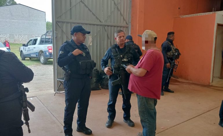 Guardia Civil desactiva pelea de gallos en Aporo*