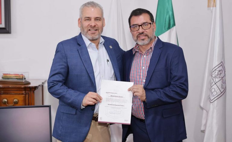 Bedolla designa a Juan Carlos Oseguera como secretario de Seguridad Pública.