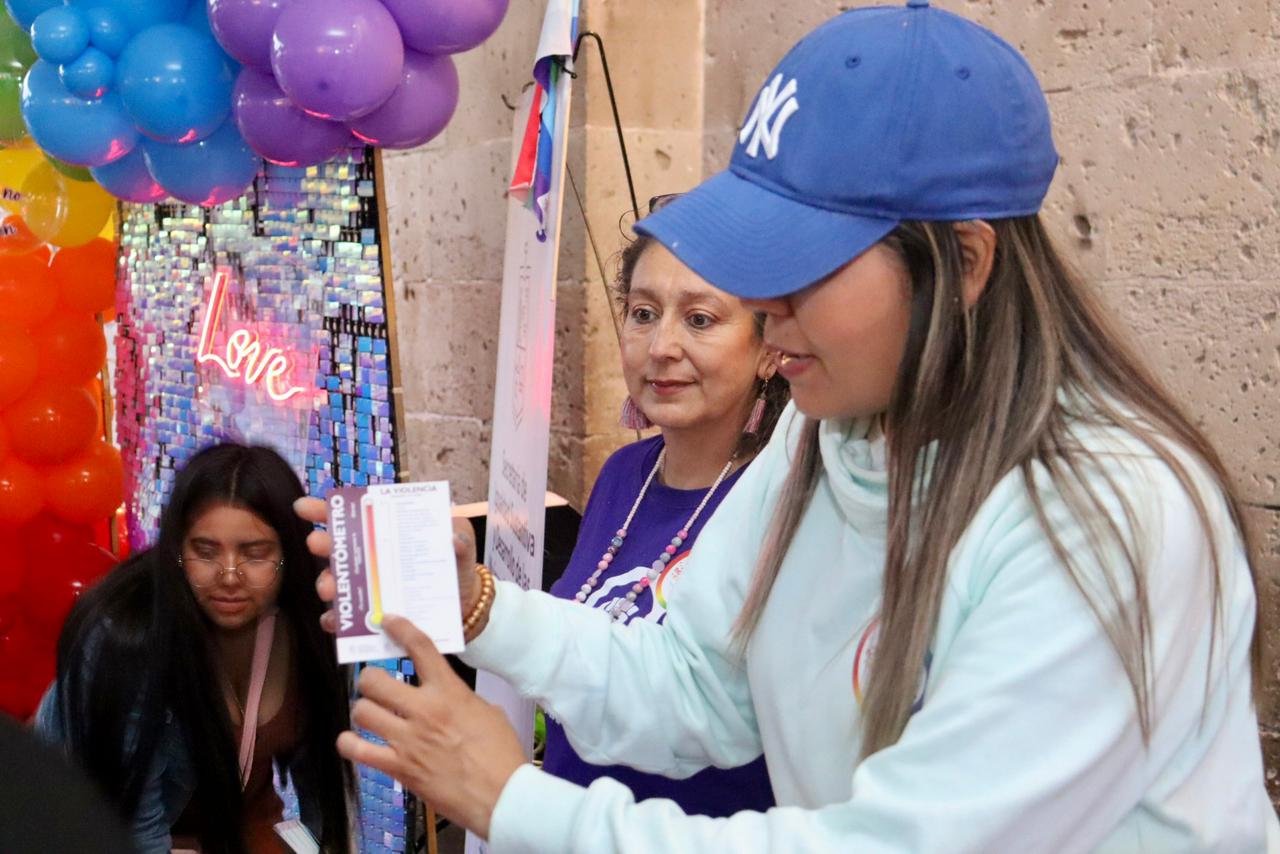 Seimujer informó sobre cómo prevenir la violencia en el Pride Michoacán 2024.