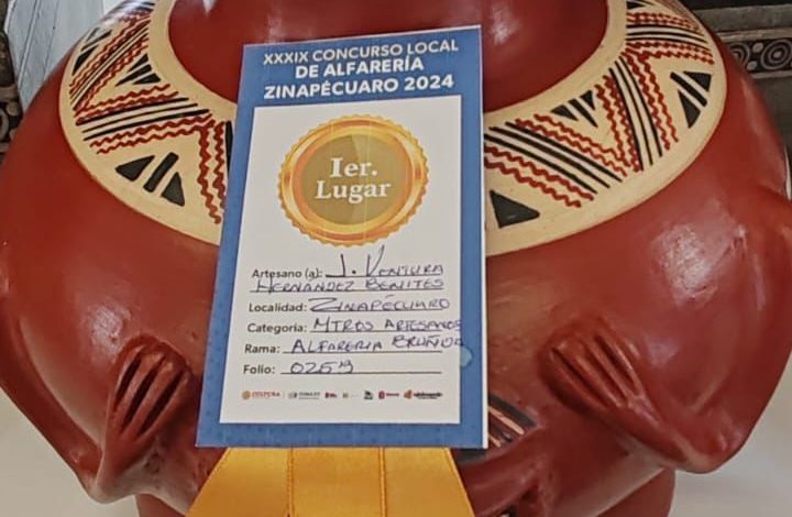 Inició en Zinapécuaro venta de alfarería del concurso artesanal