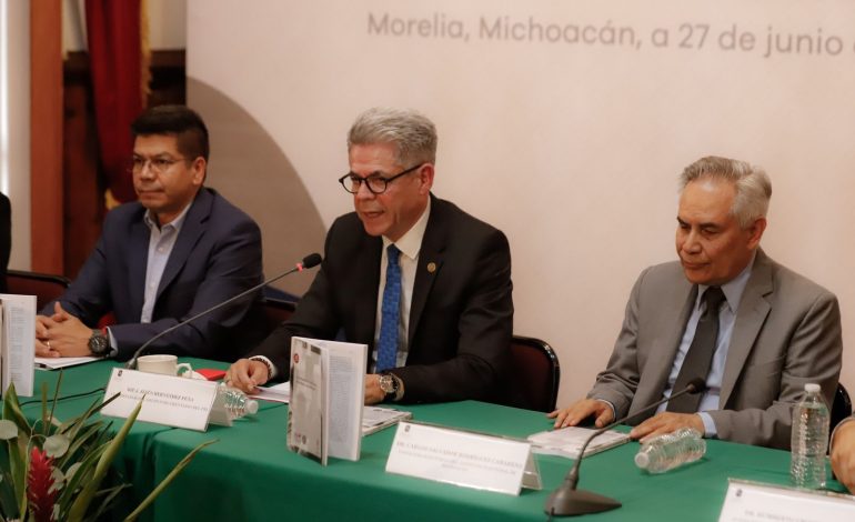 Presentan libro “La representación política en un contexto constitucional”, en el Congreso del Estado.