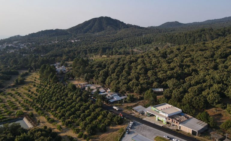 SCOP rehabilita camino para beneficio de 37 mil habitantes de región Purépecha