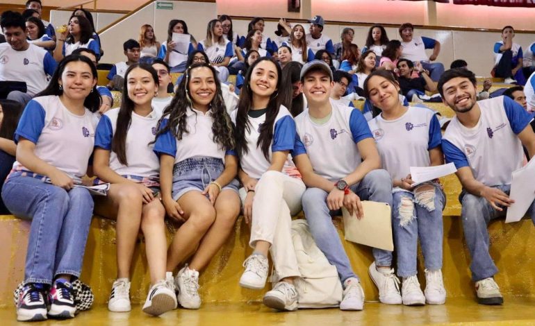 Becas Bienestar, una opción para seguir estudiando: SEE