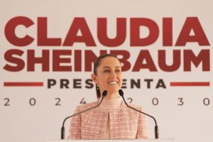 EN 2025 TODAS LAS MUJERES ADULTAS MAYORES INDÍGENAS Y AFROMEXICANAS DE 60 A 64 AÑOS RECIBIRÁN UN APOYO UNIVERSAL DE MÁS DE 3 MIL PESOS: CLAUDIA SHEINBAUM.