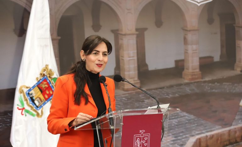 Segundo ciclo escolar completo tuvo una inversión de 340 mdp en material: SEE