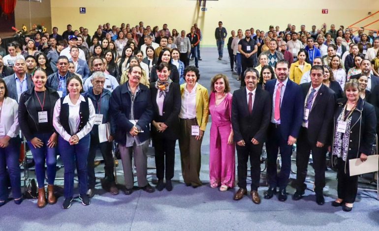 Docentes fortalecen la NEM con encuentros en Uruapan, Jiquilpan y Zitácuaro