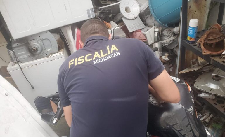 En cateo, asegura FGE dos motocicletas con alteraciones en sus medios de identificación