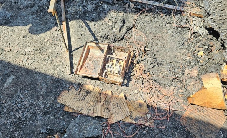 Corto circuito, causa de incendio en inmediaciones del mercado Independencia: FGE.