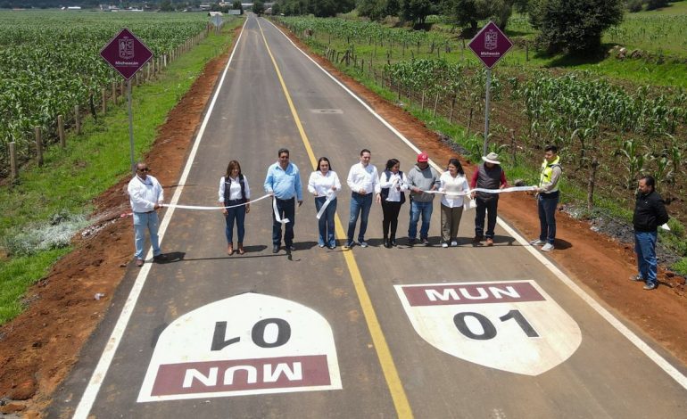 Entrega SCOP primera etapa de pavimentación del libramiento de Opopeo.