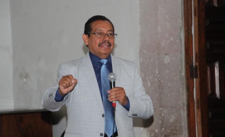 PRESENTA CRONISTA FABIO ROSALES CORIA PROYECTO PARA IMPULSAR EL TURISMO RELIGIOSO EN TARETAN