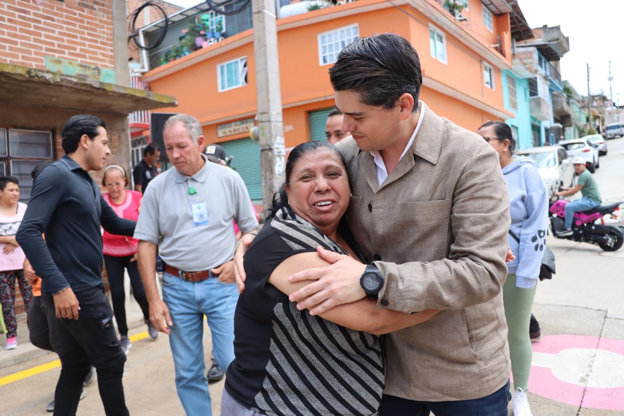 Inaugura #GobiernoDeSoluciones pavimentación de calles en la ciudad