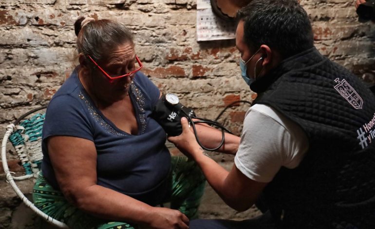 Gobierno estatal acerca servicios médicos gratuitos a hogares de población vulnerable: SSM.