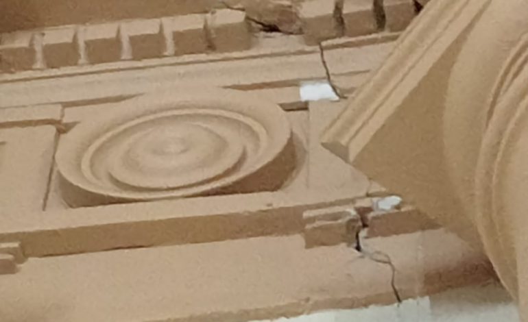 Derrumbe en Templo de La Asunción de Parácuaro pone en riesgo patrimonio histórico.