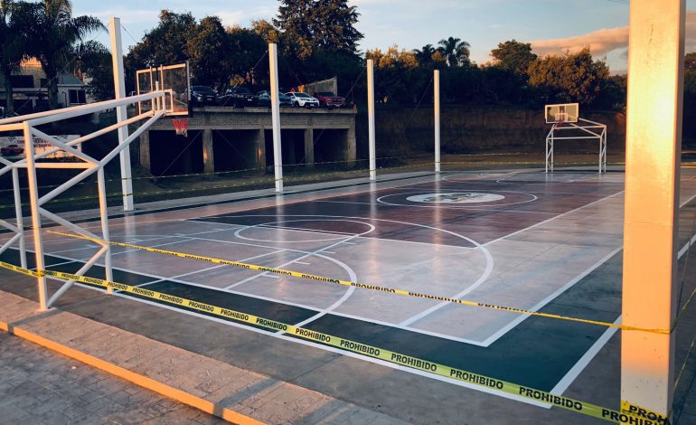 Concluye SCOP primera etapa de complejo deportivo en Nuevo Zirosto, Uruapan