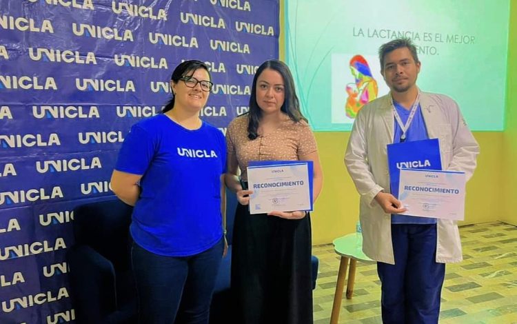 Por semana mundial de la lactancia imparten charla en la UNICLA