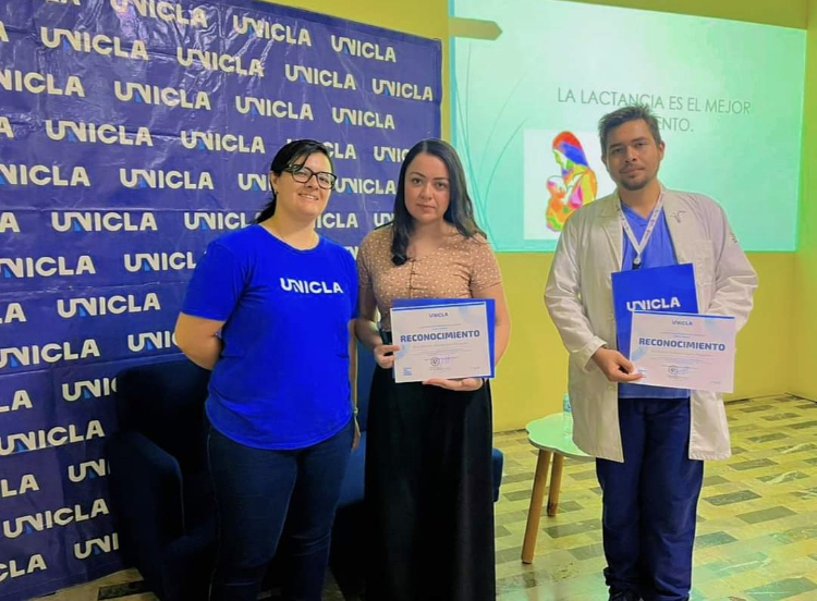 Por semana mundial de la lactancia imparten charla en la UNICLA