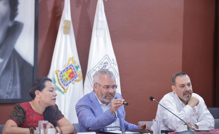 Respalda Semarnat certificación estatal para el cultivo de aguacate.