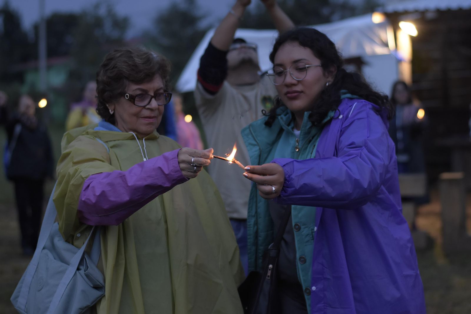 Vive el avistamiento de luciérnagas en este Pueblo Mágico de Michoacán.