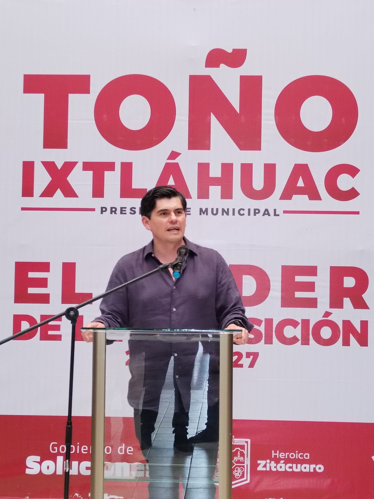 Toño Ixtlahuac anuncia planes para mejorar seguridad, salud y servicios en Zitácuaro.