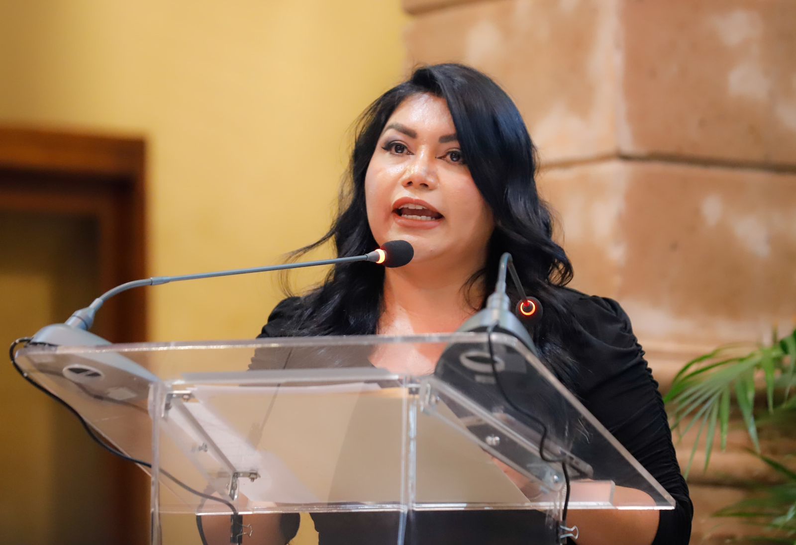 Reconoce Brenda Fraga en el personal de enfermería, a la esencia de la solidaridad y el compromiso social.