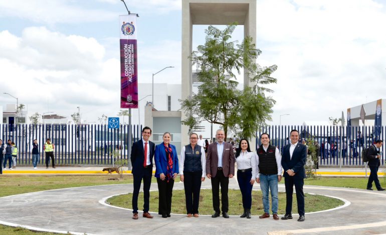 Inaugura Bedolla campus Zamora de la UMSNH.