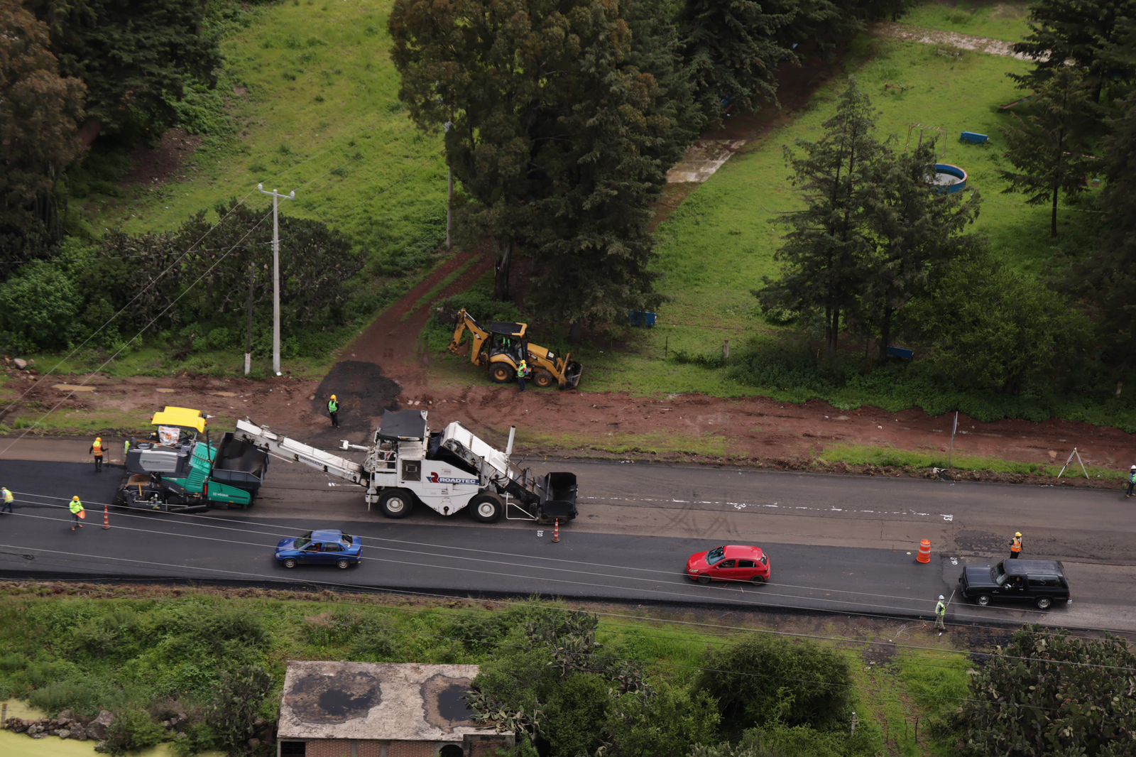 Avanza construcción de la autopista Maravatío-Zitácuaro: Bedolla.
