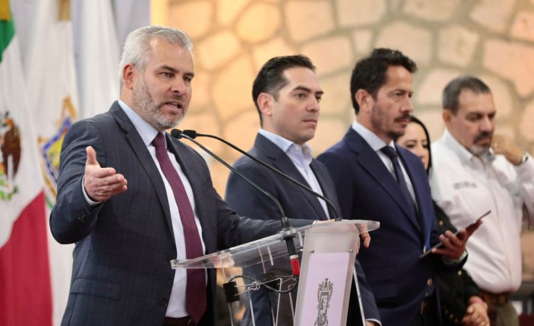 Bedolla propone a Sheinbaum autopista de la agroexportación Uruapan-Zamora.