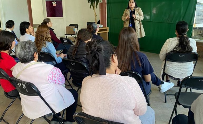 Imparte FGE taller para usuarias del Centro de Atención a la Mujer del municipio de Zitácuaro