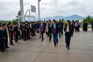 ​Jeovana Mariela Alcántar Baca, visitó la Escuela Secundaria Técnica 151 ubicada al norte de la población.