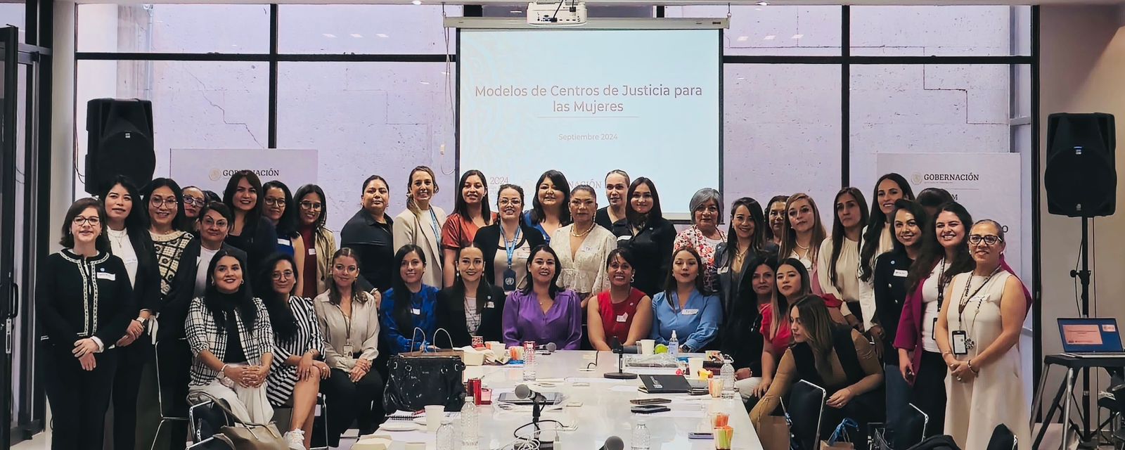 Sostiene FGE reunión de trabajo con directoras de los Centros de Justicia para las Mujeres de todo el país