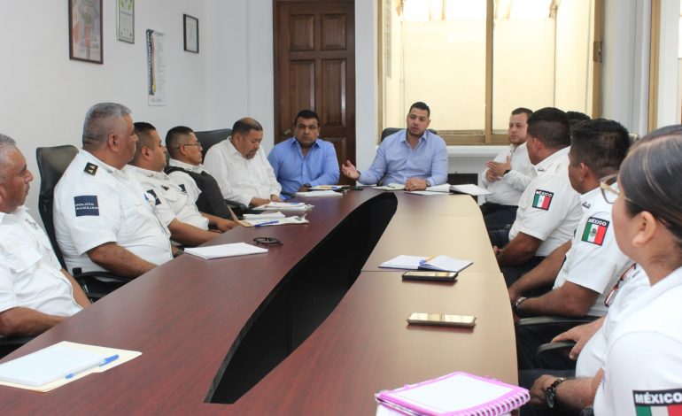 Trabaja Policía Auxiliar en mejorar condiciones laborales