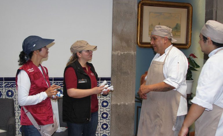 Verifica SSM puestos de comida instalados en el Centro Histórico de Morelia