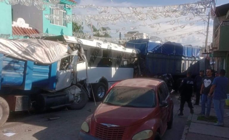 TRAGEDIA EN LA PIEDAD: CAMIÓN VOLTEO SIN FRENO PROVOCA DESASTRE