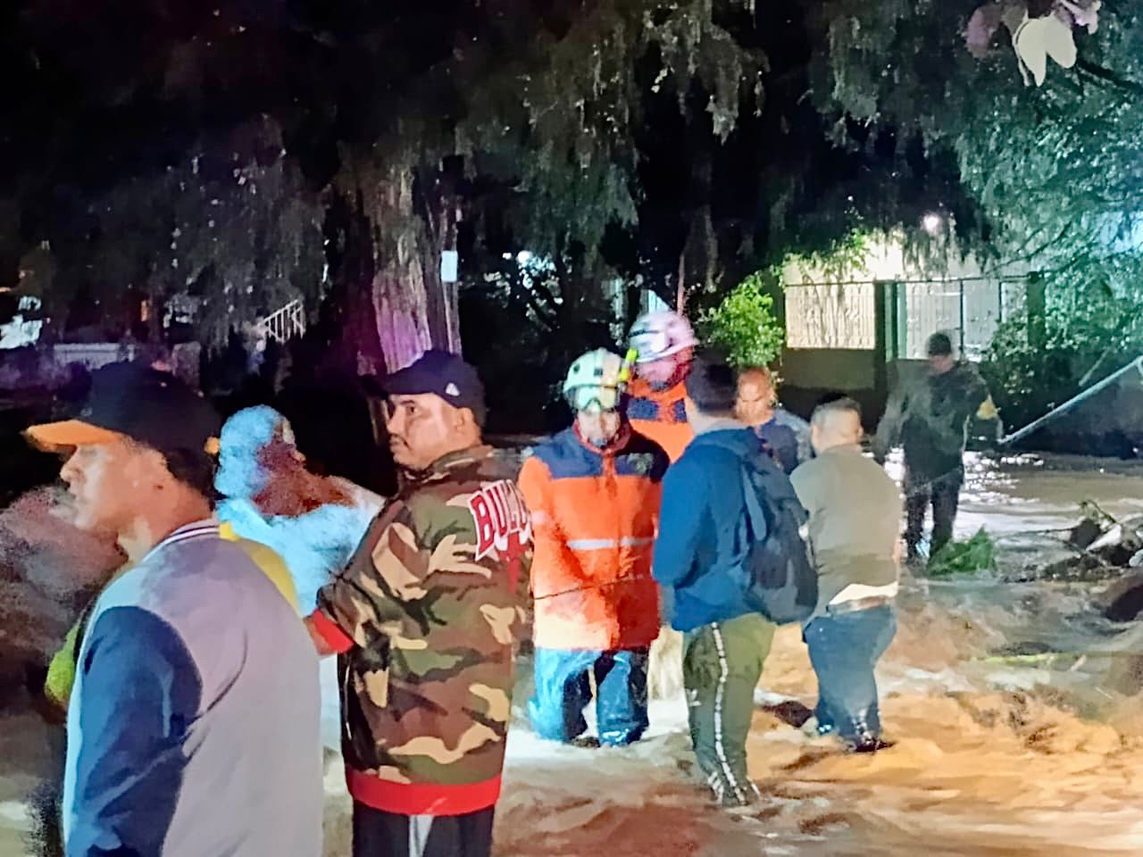 PC estatal brinda apoyo en Tangamandapio y Chavinda ante inundaciones
