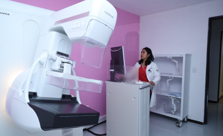 Reitera SSM llamado a mujeres de 40 a 69 años a realizarse mastografía gratuita.
