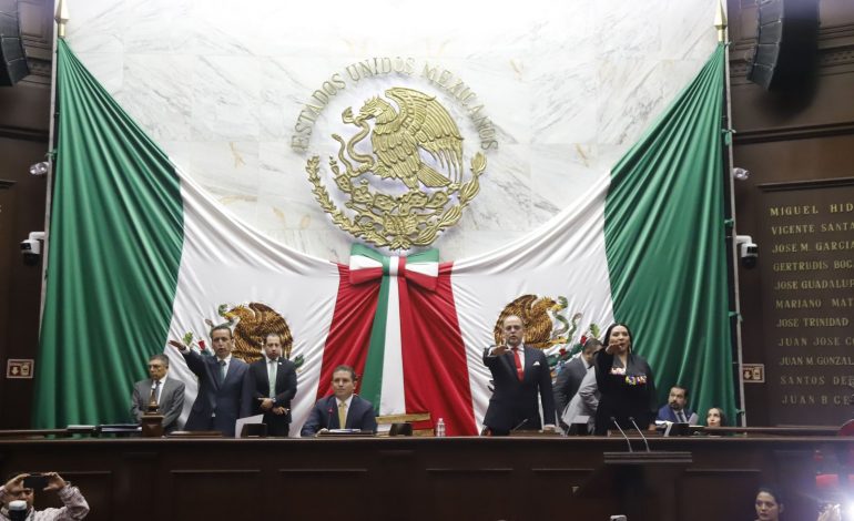 Rinden protesta diputados y diputadas de la 76 Legislatura de Michoacán.