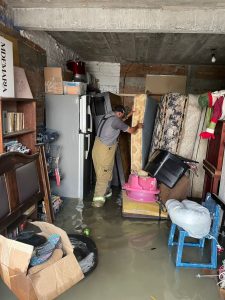 Atiende PC estatal colonias afectadas por inundaciones en Morelia.<br>