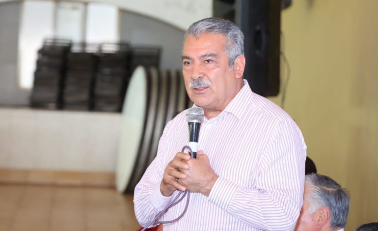 Trabajará Morón por garantizar la educación gratuita en México y Michoacán