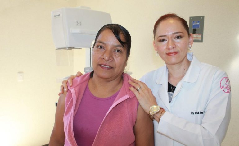 Gobierno estatal da atención integral a mil 500 mujeres con cáncer de mama