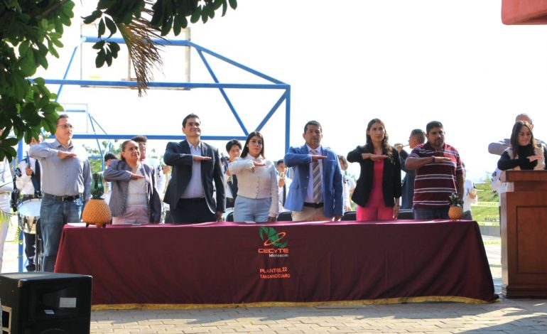 Con arranque de obra, plantel Tangancícuaro del Cecytem celebra 17 años