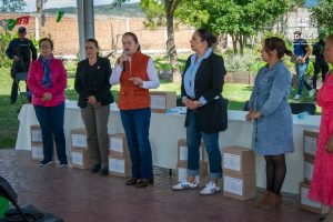 Jeovana Alcántar Baca, arrancó con el programa de alimentación en apoyo a familias vulnerables, entregando más de 239 despensas