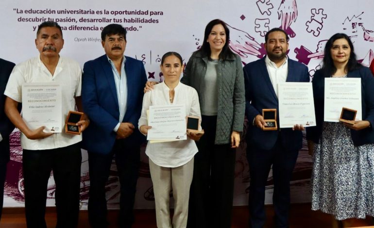 Entrega Iemsysem reconocimientos a docentes por buenas prácticas educativas