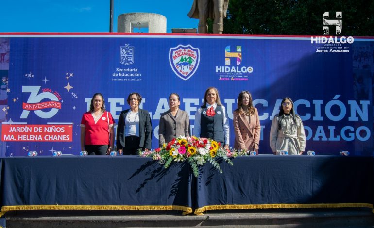 Jeovana Mariela Alcántar Baca, asistió al acto conmemorativo del 70 Aniversario del Jardín de Niños María Helena Chanes