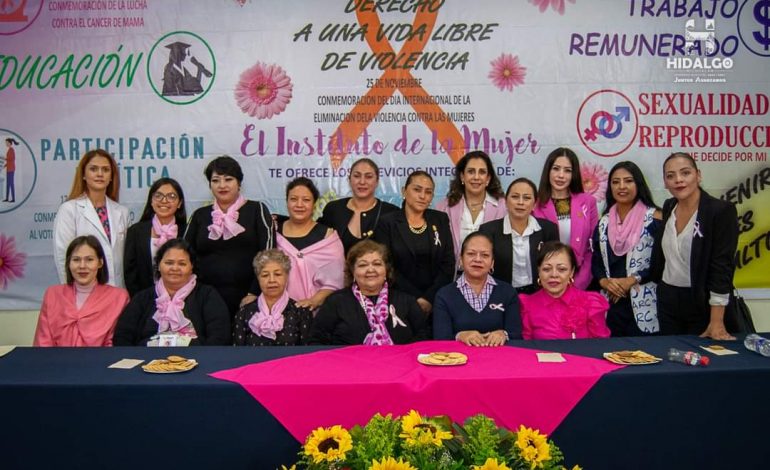 Jeovana Mariela Alcantar Baca, encabezó el acto conmemorativo del Día Mundial de la Lucha Contra el Cáncer de Mama.