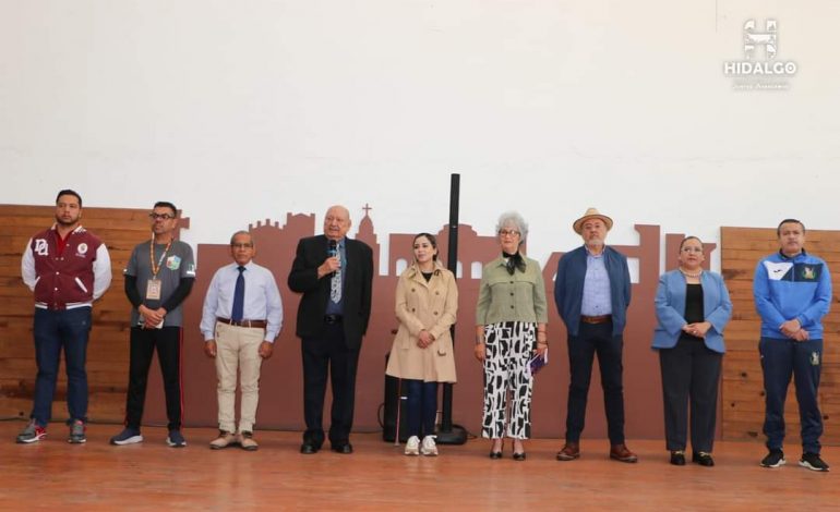 ​La Regidora Ilda Baca López, Inauguró las actividades culturales que organizó el patronato del Museo Tlaximaloyan y la UVAQ.