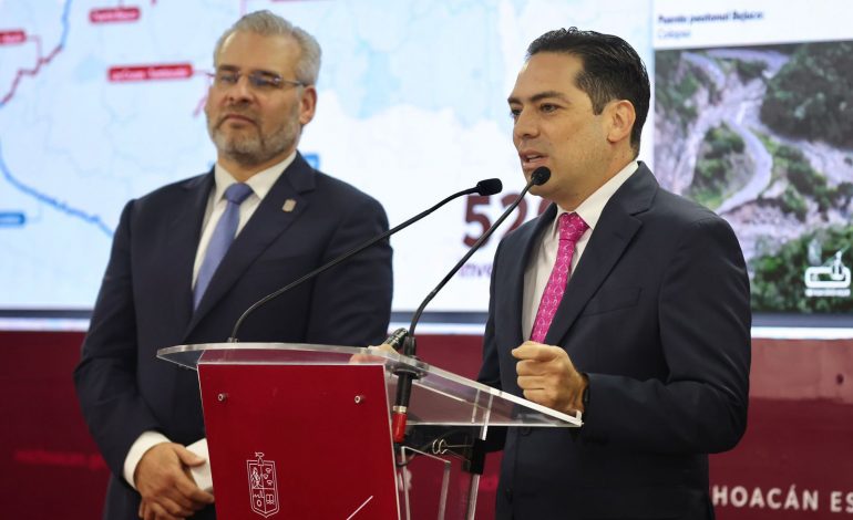 Atendidos 61 deslaves carreteros tras paso de John; se habilitan pasos alternos: Bedolla