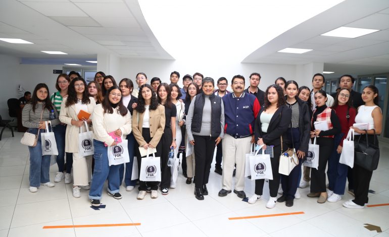 Recibe Fiscalía General a estudiantes de la Universidad La Salle, Morelia