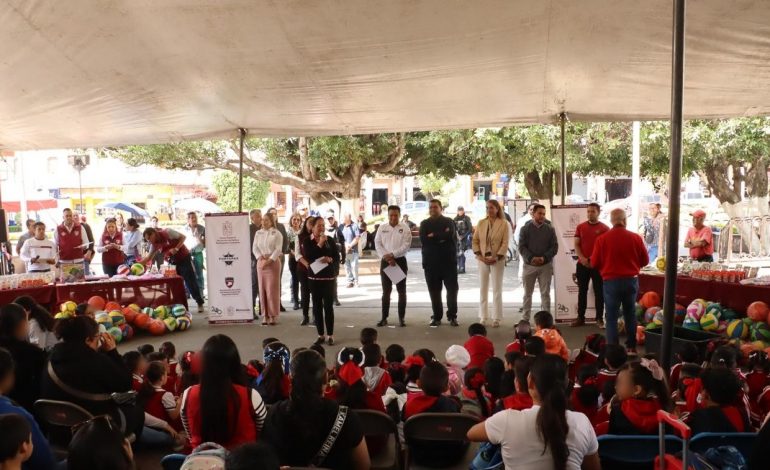 SESESP realiza canje de juguetes bélicos para promover la paz en Michoacán